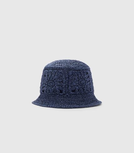 Crochet bucket hat